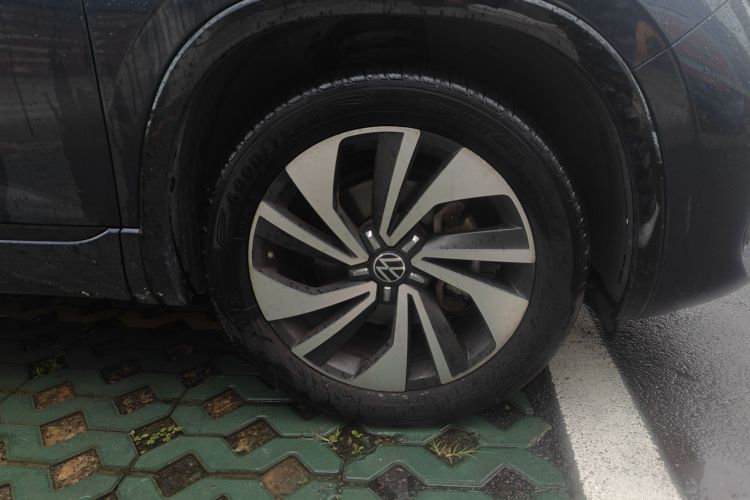 Volkswagen Tayron X 2022 car image #9