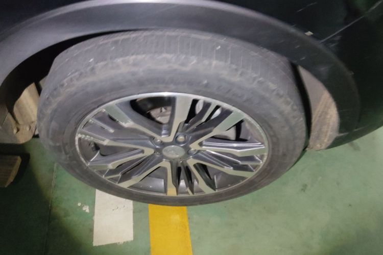 Ford Explorer (Imported) 2017 car image #9