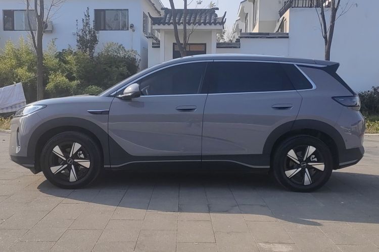 BYD Sea Lion 05 EV 2025 #9 BYD Sea Lion 05 EV 2025 car image #9