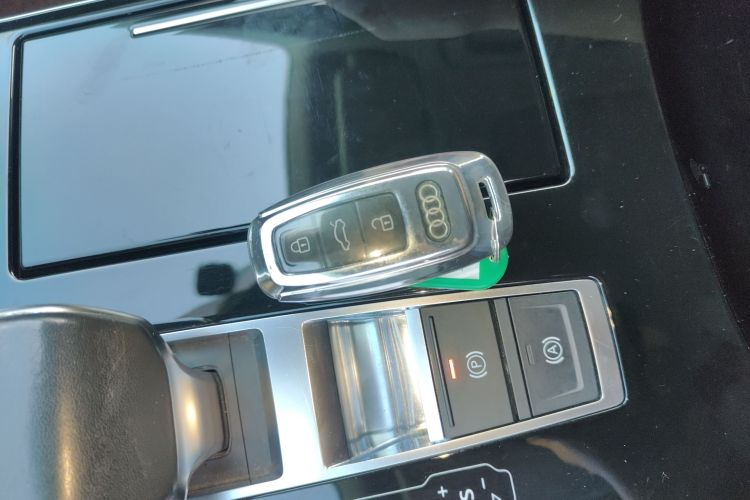 奥迪 奥迪A8 2018 汽车图片 #9