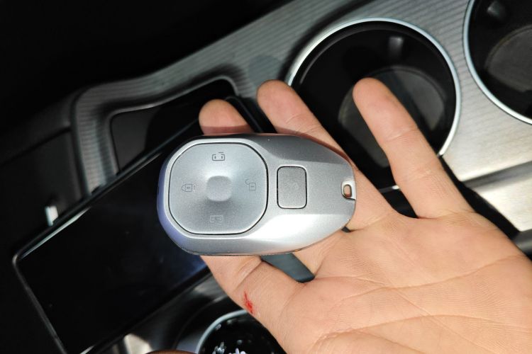 GAC Trumpchi E8 2024 #9 GAC Trumpchi E8 2024 car image #9