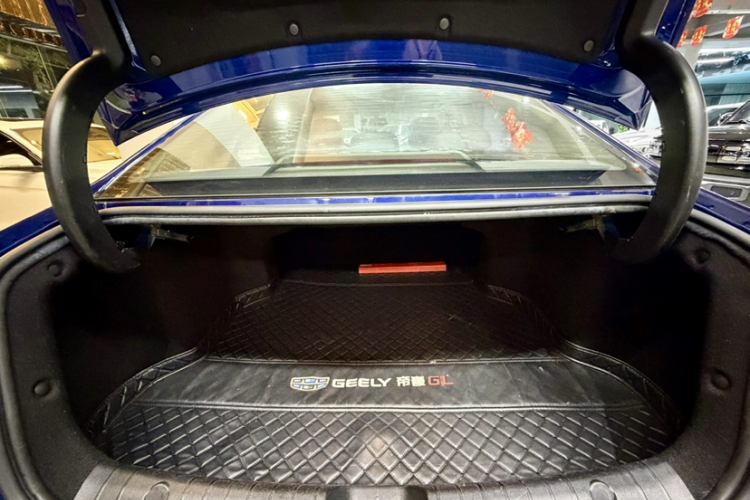 GEELY Emgrand GL 2017 car image #9