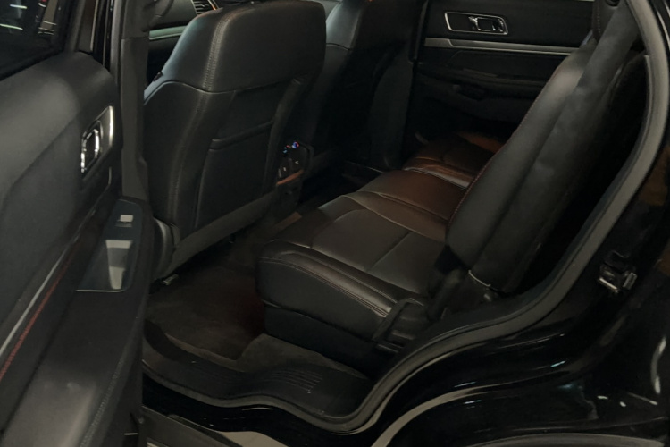 Ford Explorer (Imported) 2015 #9 Ford Explorer (Imported) 2015 car image #9