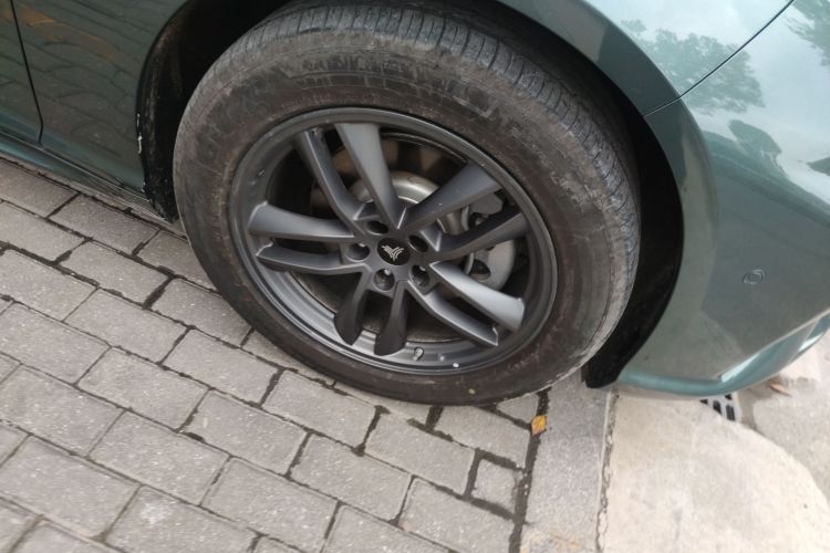 哪吒汽车 哪吒S猎装 2025 #9 哪吒汽车 哪吒S猎装 2025 汽车图片 #9