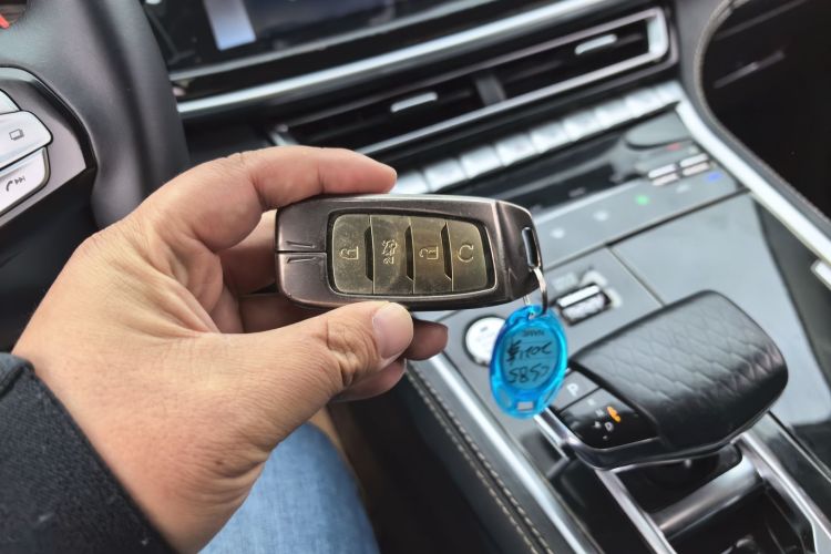 Changan CS85 Coupe 2021 car image #9