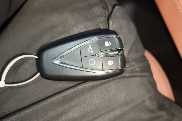 Changan UNI-Z 2025 immagine di auto #9