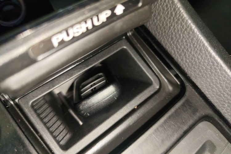 Honda Spirior 2017 car image #9