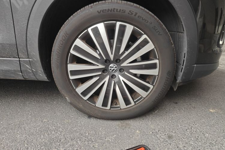 Volkswagen Tavendor 2023 car image #9