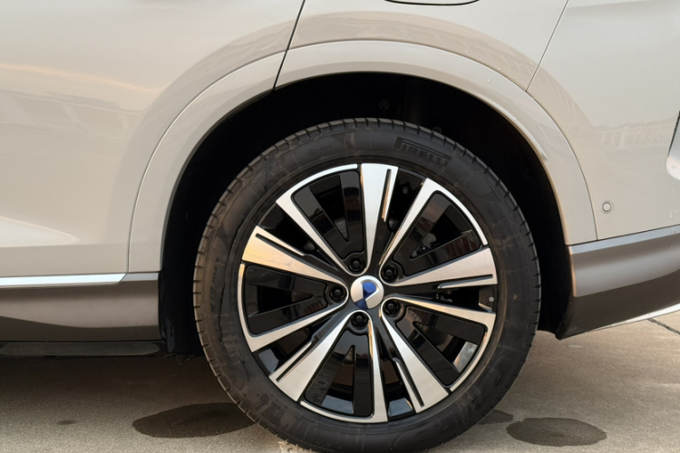 Denza N7 2023 #9 Denza N7 2023 car image #9