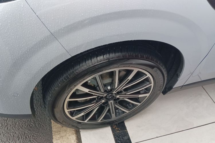 零跑汽车 零跑B10 2025 汽车图片 #9