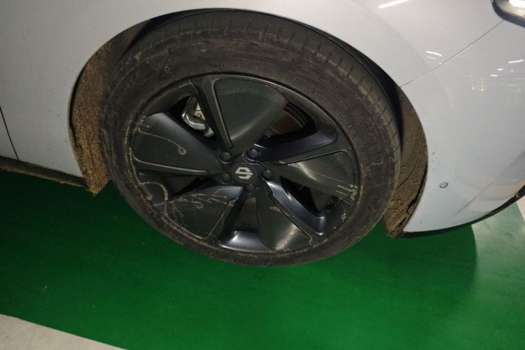 零跑汽车 零跑C01 2023 汽车图片 #9