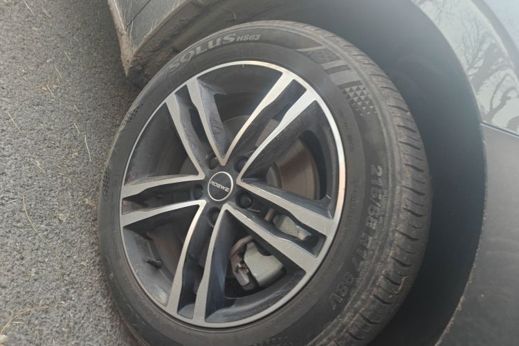 Roewe M7 DMH 2025 car image #9