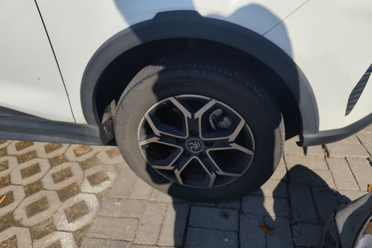 BYD Yuan 2021 car image #9