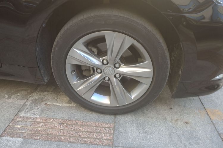 丰田 皇冠 2017 汽车图片 #9