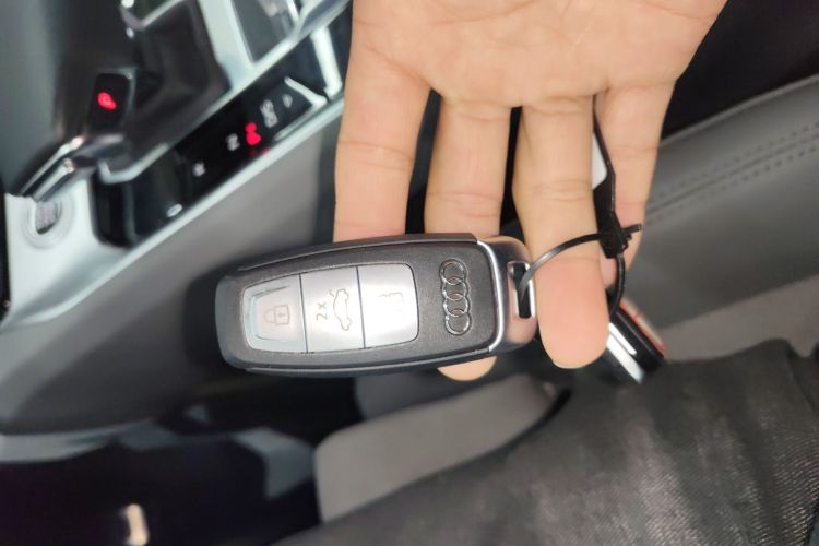 Audi Q6 2024 imagem de carro #9