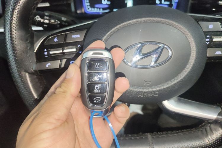 Hyundai Custo 2023 #9 Hyundai Custo 2023 car image #9