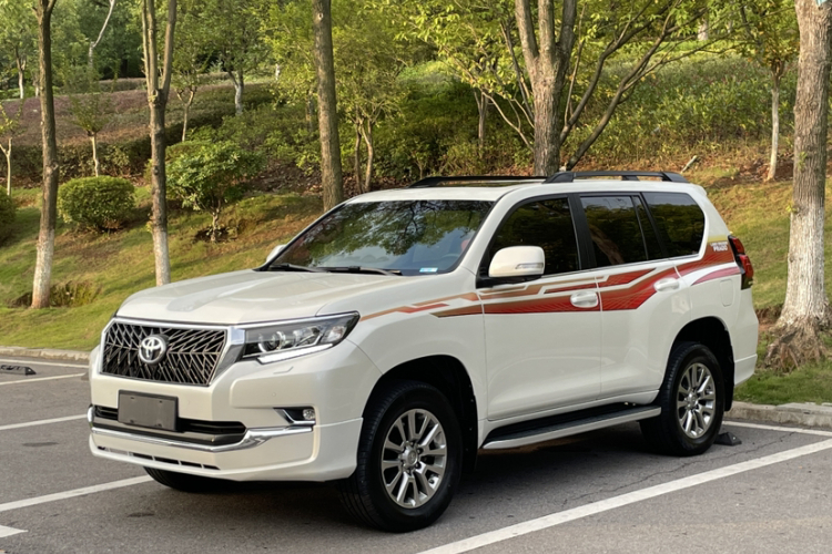 Toyota Land Cruiser Prado 2020 #9 Toyota Land Cruiser Prado 2020 car image #9