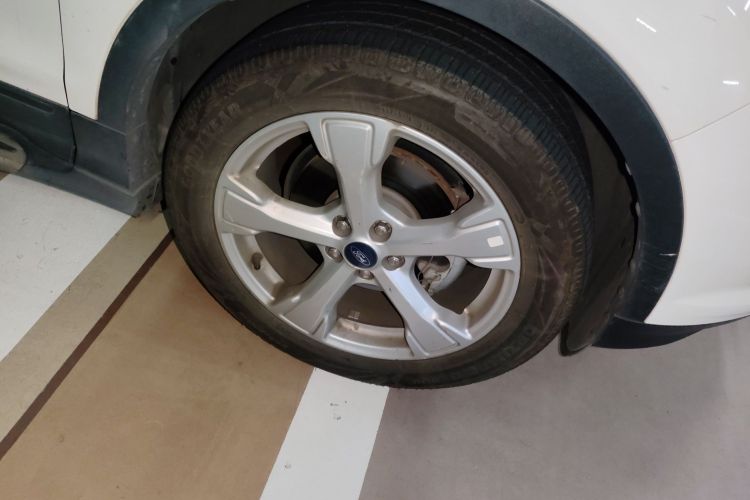 Ford Kuga 2017 car image #9