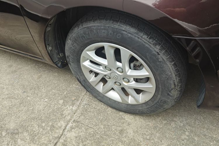 GEELY Emgrand 2017 car image #9