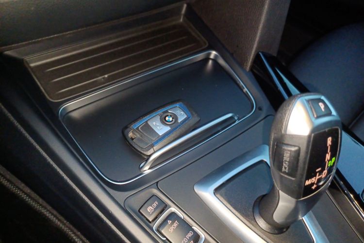 BMW 3 Series GT 2020 immagine di auto #9