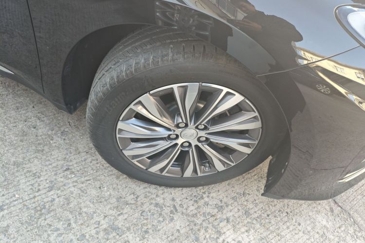 HongQi E-QM5 2022 immagine di auto #9