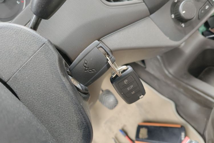 五菱汽车 五菱荣光新卡EV 2023 #9 五菱汽车 五菱荣光新卡EV 2023 汽车图片 #9