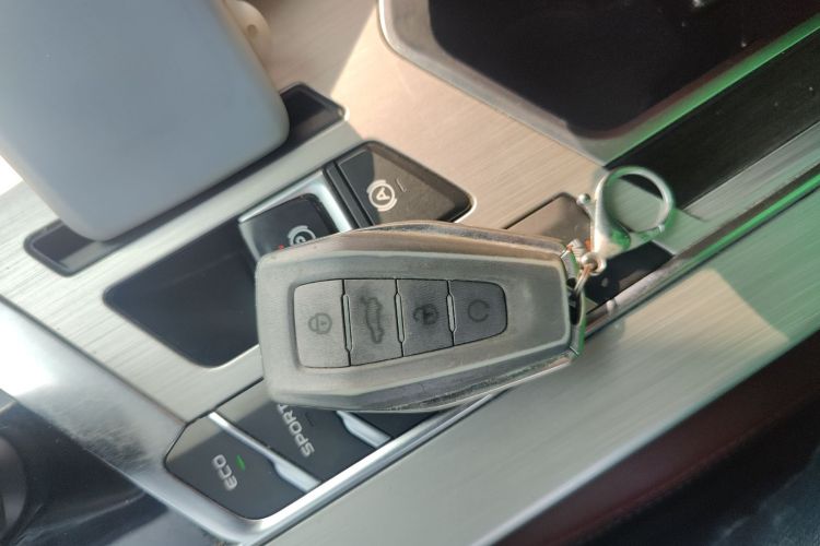 GEELY Coolray 2019 #9 GEELY Coolray 2019 car image #9