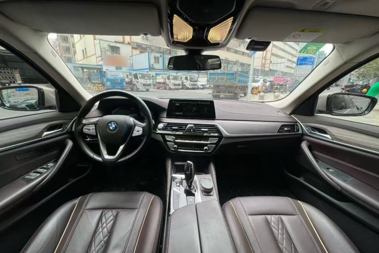 BMW M5 New Energy 2019 car image #9