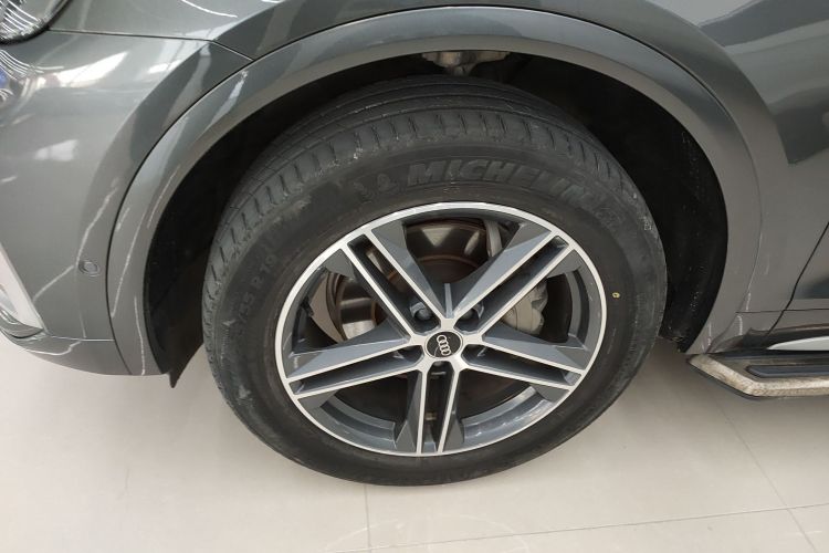 Audi Q5L Sportback 2021 car image #9