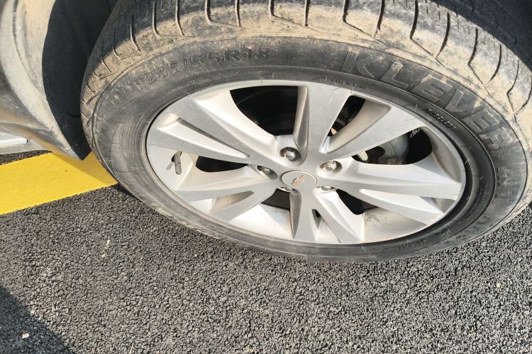 Chevrolet Captiva (Imported) 2017 car image #9