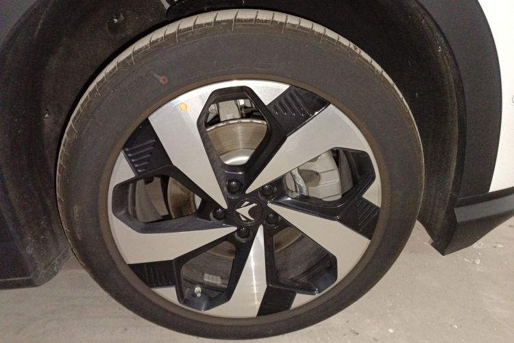 ARCFOX极狐 极狐 阿尔法T5 2025 汽车图片 #9