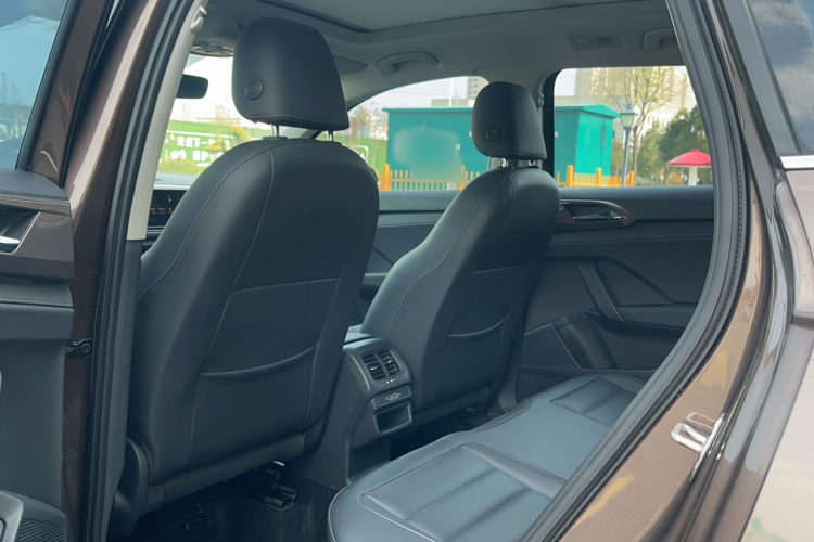 Volkswagen Tharu 2019 image de voiture #9