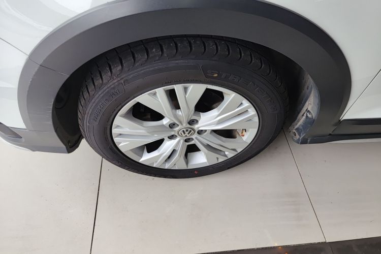 Volkswagen C-Trek 2018 immagine di auto #9