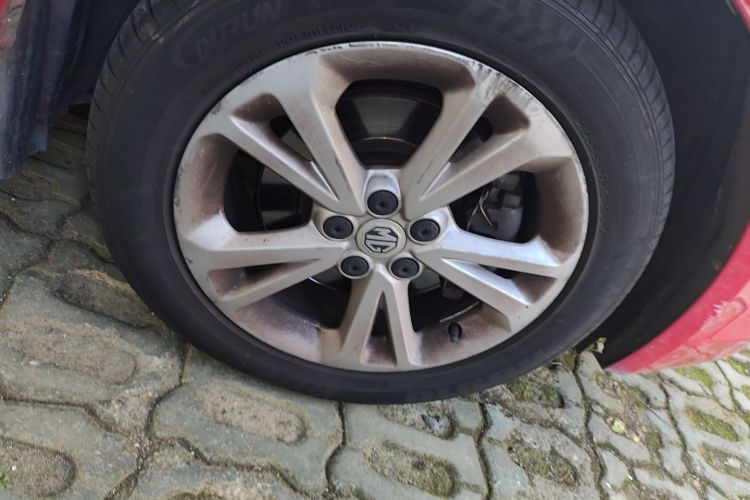 MG GT 2015 #9 MG GT 2015 car image #9