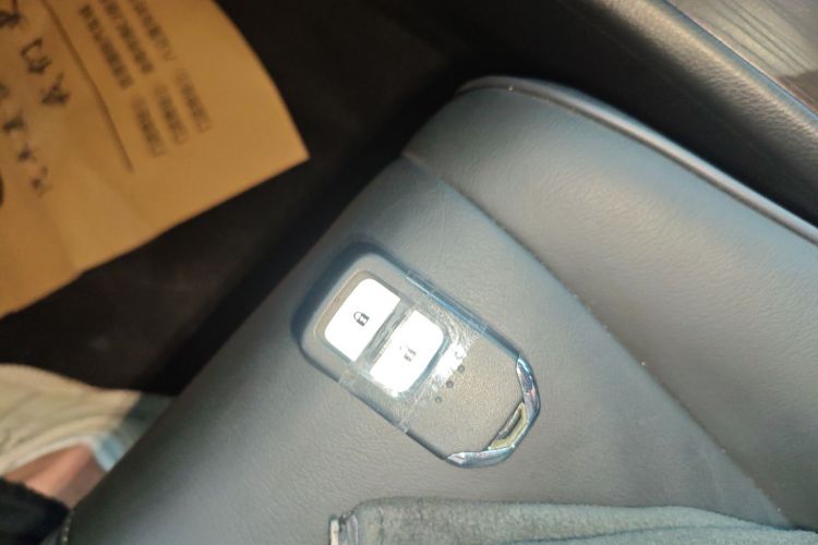 Honda CROSSTOUR 2015 car image #9