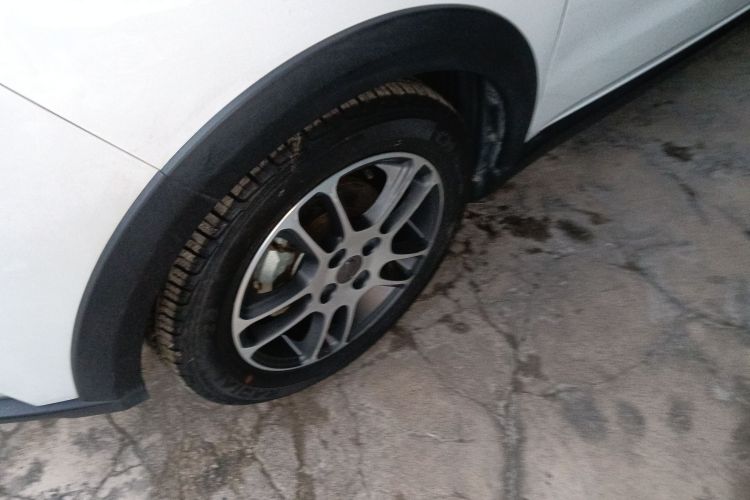 GEELY Vision X1 2019 #9 GEELY Vision X1 2019 car image #9