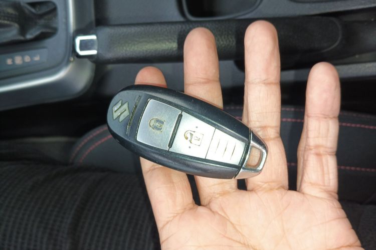 Suzuki S-Cross 2015 immagine di auto #9