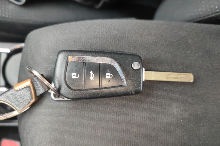 丰田 卡罗拉 2016 汽车图片 #9