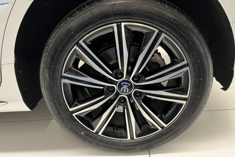 比亚迪 宋MAX新能源 2019 汽车图片 #9