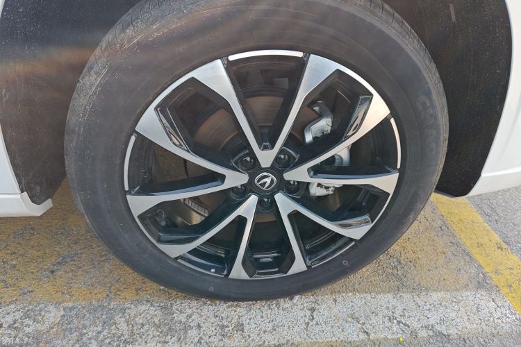 Changan UNI-Z 2025 car image #9