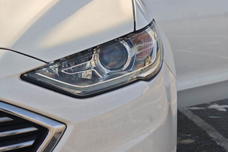 Ford Mondeo New Energy 2018 car image #9