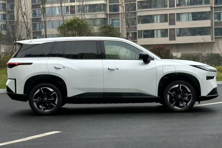 Toyota Bozhi 3X 2025 car image #9