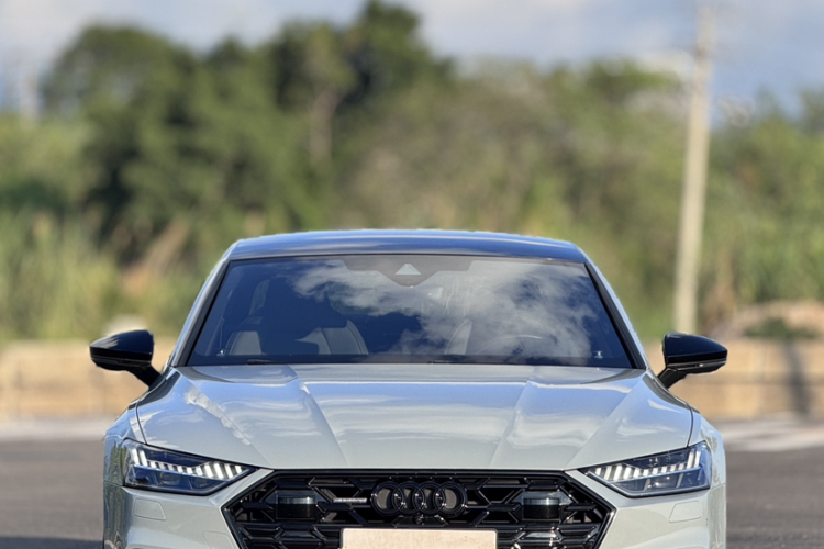 Audi A7L 2024 immagine di auto #9