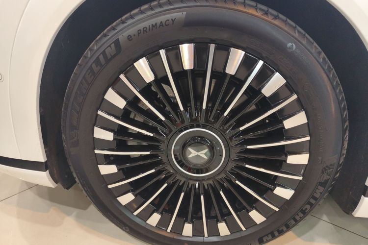 Xpeng X9 2025 #9 Xpeng X9 2025 immagine di auto #9