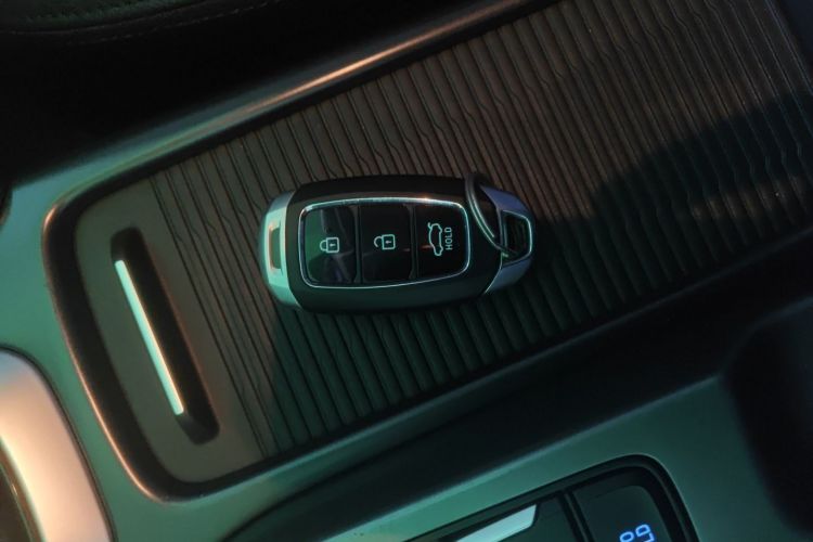 Hyundai Lafesta 2020 car image #9