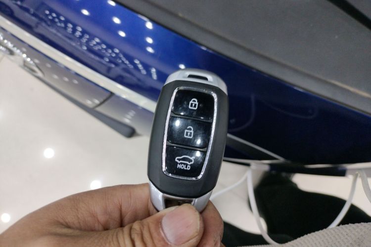 Hyundai Lafesta EV 2020 car image #9