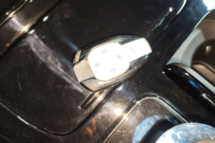 GAC Trumpchi M8 2023 #9 GAC Trumpchi M8 2023 car image #9