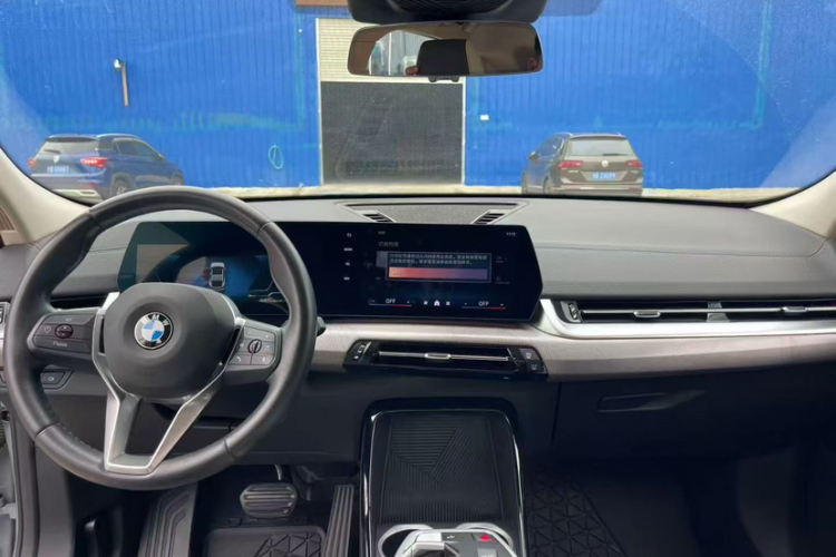 Hyundai Coupe 2024 immagine di auto #9