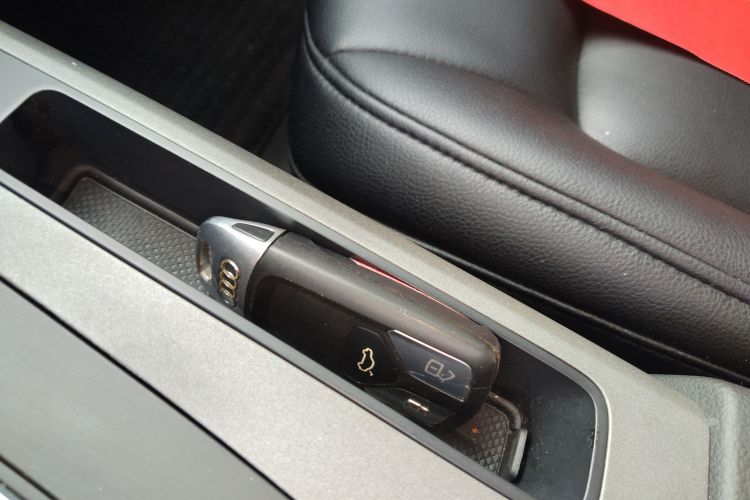 Audi Q5L 2019 #9 Audi Q5L 2019 car image #9