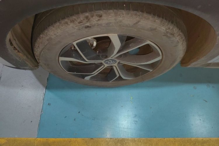 BYD Yuan 2022 #9 BYD Yuan 2022 immagine di auto #9